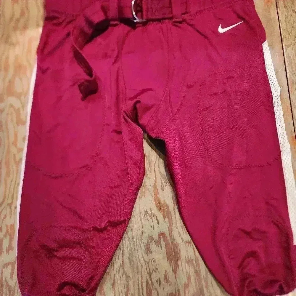 NWT Nike adult football pants knickers Style #845930 XXL